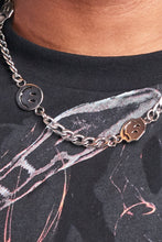 Load image into Gallery viewer, Silver Smiley Face Chain Necklace