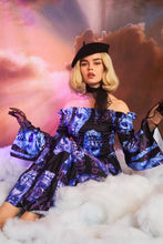 Load image into Gallery viewer, FALSE